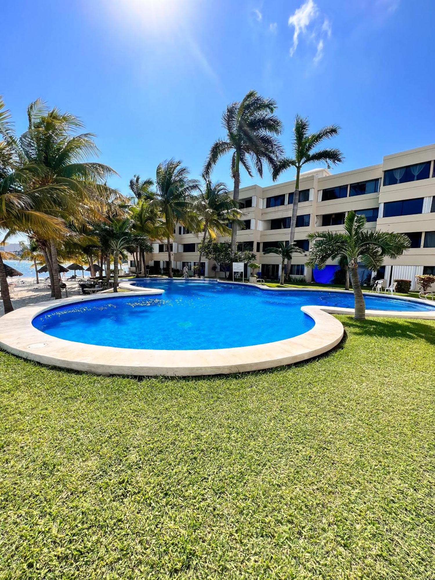 Bello Mar De Cancun, Beautiful 2Br 2Ba Condo Overlooking Beach Spectacular View! Екстер'єр фото